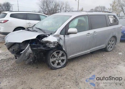 2018 Toyota Sienna Se 8 Passenger из США, поврежденный, VIN 5TDXZ3DC3JS926031